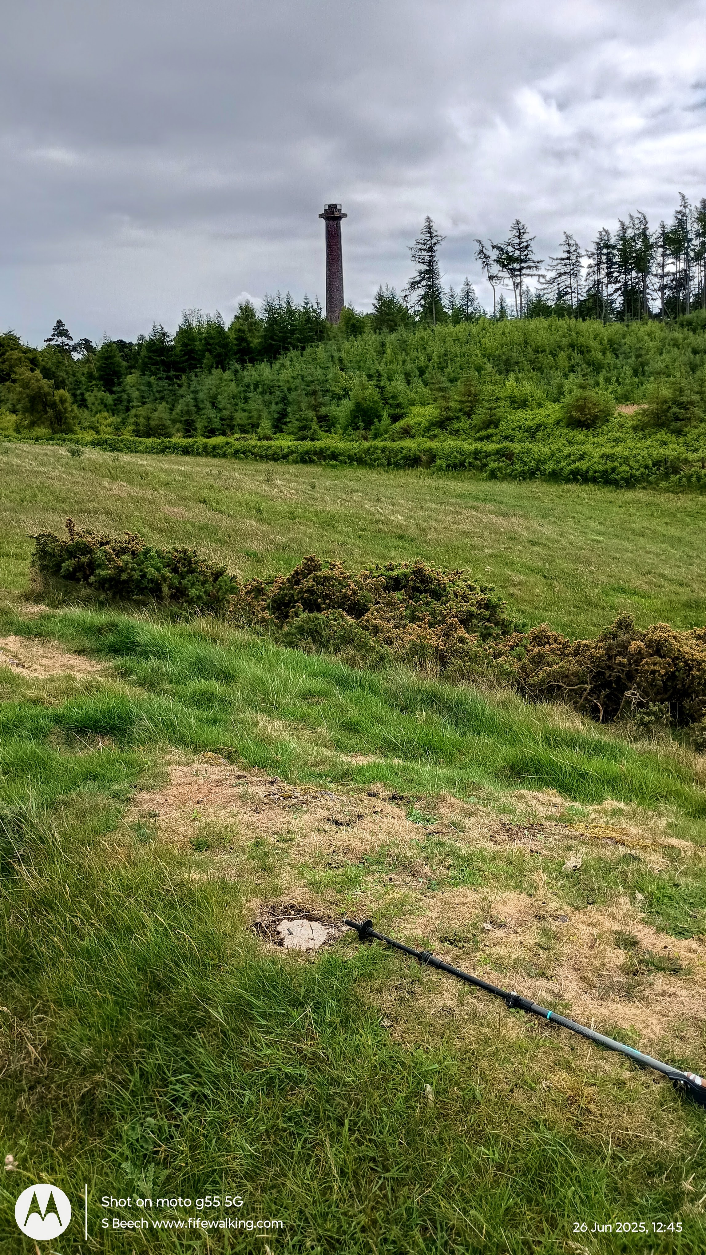 Lindifferon Hill trig point
Hopetoun Monument (Mount Hill) in background.